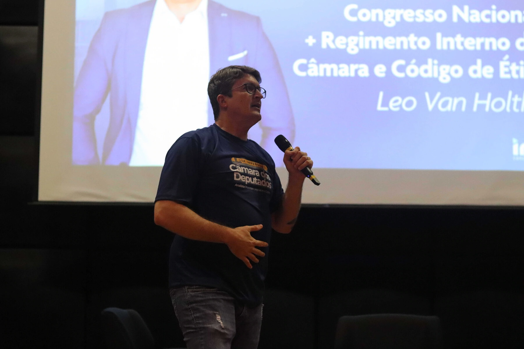 Concurso da Câmara exige estratégia e equilíbrio nos estudos